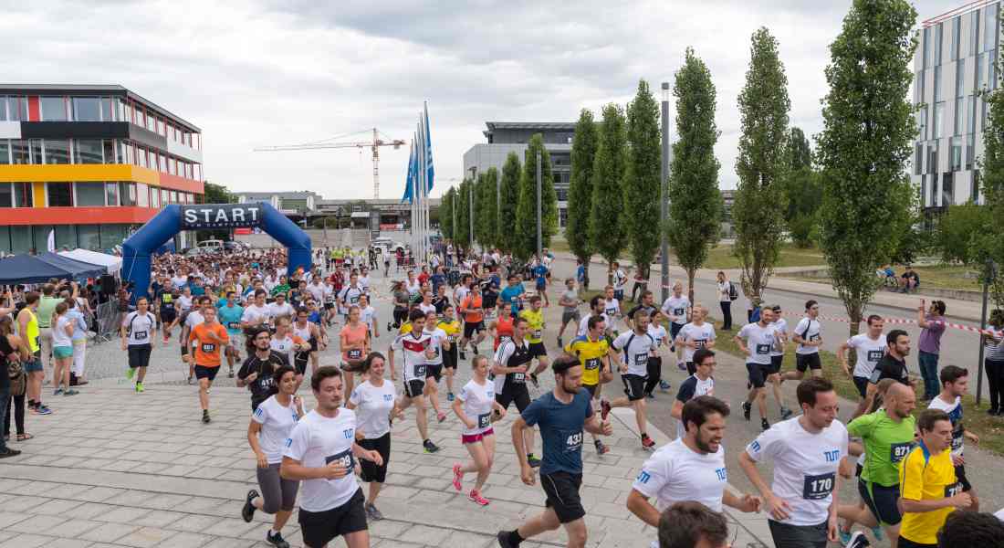 GX19: GARNIX-Bhne: Siegerehrung Campuslauf