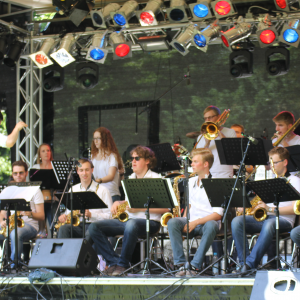 TX2016: TX16-HBh.: TUM Jazzband