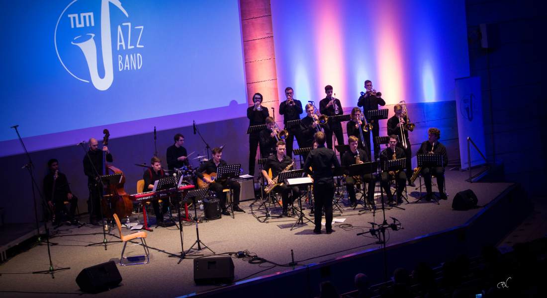 SSC19: Festzelt: TUM JazzBand