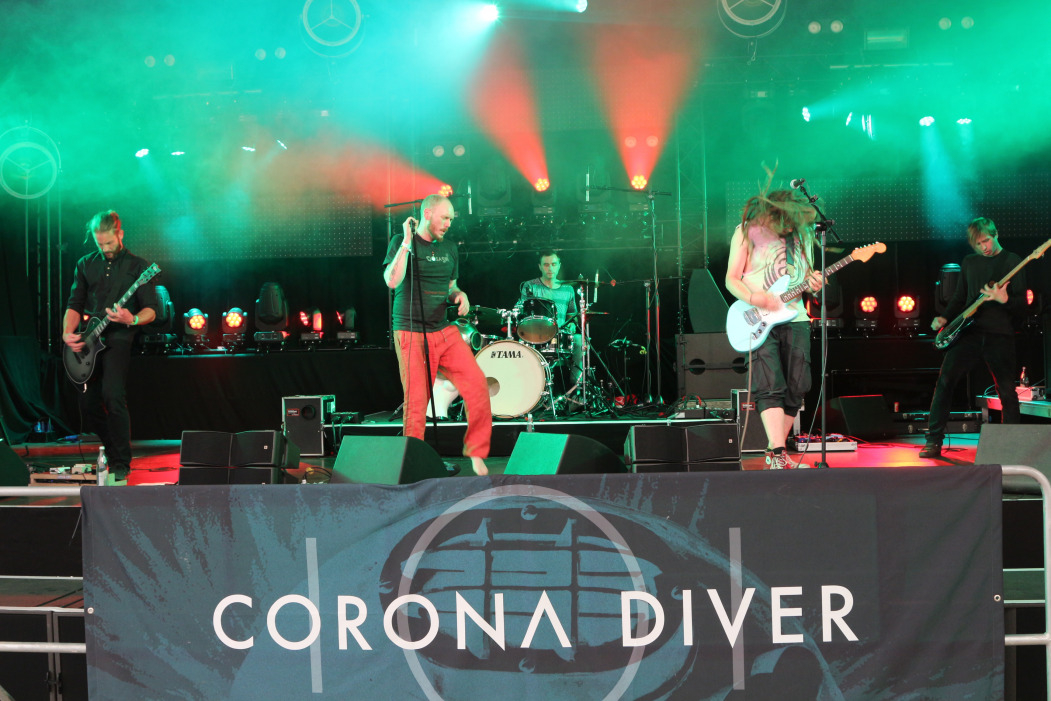 SSC19: Festzelt: Corona Diver
